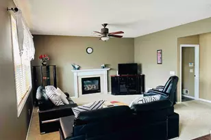 6902 Falmouth Curve, Shakopee, MN 55379 - Photo 7