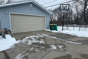 4915 53rd Ave N, Crystal, MN 55429 - Photo 9