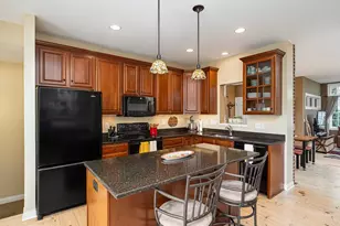 1385 Eustis St, Saint Paul, MN 55108 - Photo 9