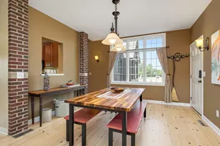 1385 Eustis St, Saint Paul, MN 55108 - Photo 5