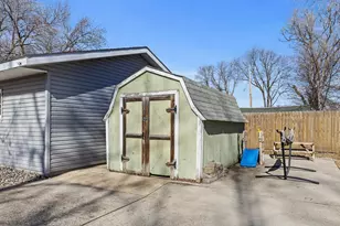 409 S 2nd St, Marshall, MN 56258 - Photo 53