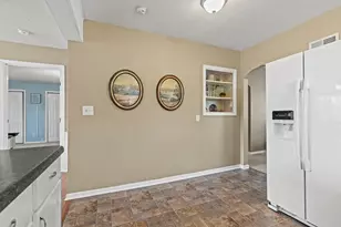 409 S 2nd St, Marshall, MN 56258 - Photo 25