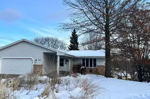 520 Lake Summit Ct, Shoreview, MN 55126 - Photo 3