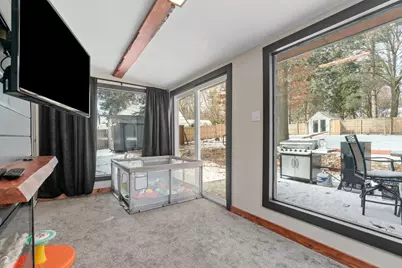 345 Capitol View Avenue, Roseville, MN 55113 - Photo 9