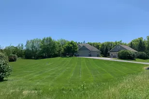 925 Sadies Ln, Hudson, WI 54016 - Photo 9