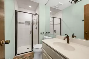 6913 Edenvale Blvd, Eden Prairie, MN 55346 - Photo 23