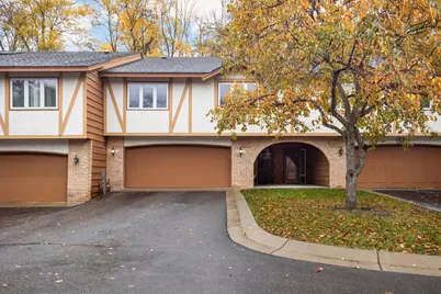 6913 Edenvale Boulevard, Eden Prairie, MN 55346 - Photo 9