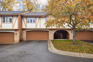 6913 Edenvale Blvd, Eden Prairie, MN 55346 - Photo 9