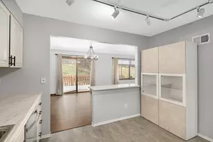 6913 Edenvale Blvd, Eden Prairie, MN 55346 - Photo 17
