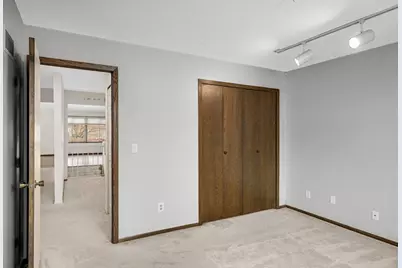 6913 Edenvale Boulevard, Eden Prairie, MN 55346 - Photo 25