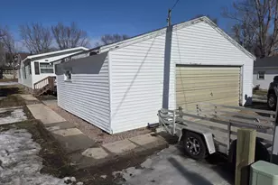 204 E 4th St, Donnelly, MN 56235 - Photo 9