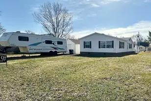 204 E 4th St, Donnelly, MN 56235 - Photo 1