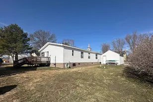 204 E 4th St, Donnelly, MN 56235 - Photo 3