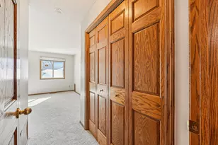 2545 Concord Way, Mendota Heights, MN 55120 - Photo 9