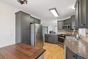 3660 Gershwin Cir N, Oakdale, MN 55128 - Photo 3