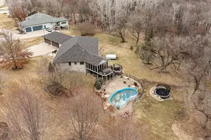 1105 Greystone Ln SW, Rochester, MN 55902 - Photo 59