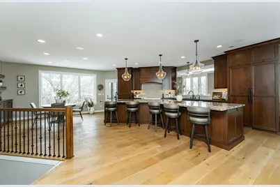 1105 Greystone Lane SW, Rochester, MN 55902 - Photo 3