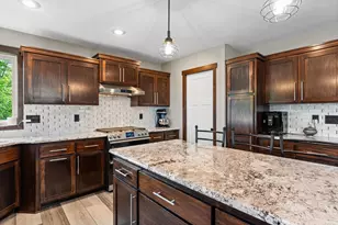 900 Heritage Trail NE, New Prague, MN 56071 - Photo 9