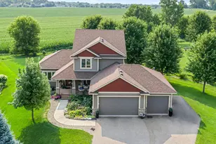 900 Heritage Trail NE, New Prague, MN 56071 - Photo 3