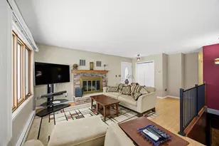 2811 26th St Cir S, Moorhead, MN 56560 - Photo 3