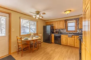 1022 6th St SE, Bemidji, MN 56601 - Photo 5