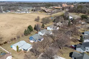 921 21st St SE, Saint Cloud, MN 56304 - Photo 9