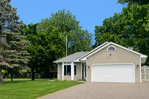 1611 Mill St, White Bear Township, MN 55110 - Photo 5