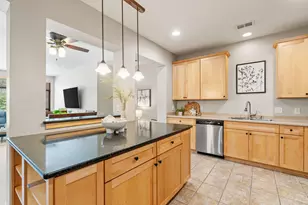 294 Spring St, Saint Paul, MN 55102 - Photo 9