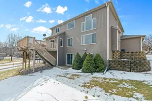 6785 Wildflower Dr S, Cottage Grove, MN 55016 - Photo 9