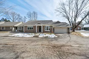 1024 Fox Run Rd, Waconia, MN 55387 - Photo 1