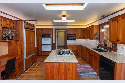 70 Jonathon Drive, New Ulm, MN 56073 - Photo 15