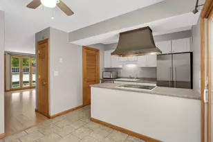 6425 Barrie Rd, Edina, MN 55435 - Photo 11