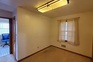 2156 Bush Ave E, Saint Paul, MN 55119 - Photo 15