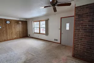 2156 Bush Ave E, Saint Paul, MN 55119 - Photo 5