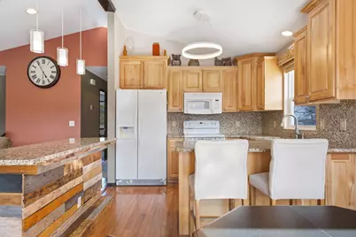 6121 Egg Lake Road N, Hugo, MN 55038 - Photo 7