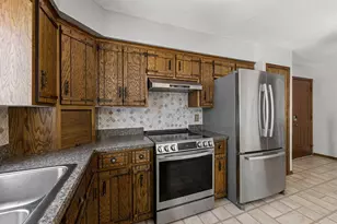 951 Swift Street S, Shakopee, MN 55379 - Photo 15