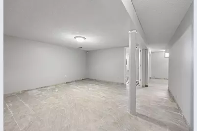 951 Swift Street S, Shakopee, MN 55379 - Photo 37