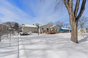 951 Swift Street S, Shakopee, MN 55379 - Photo 69