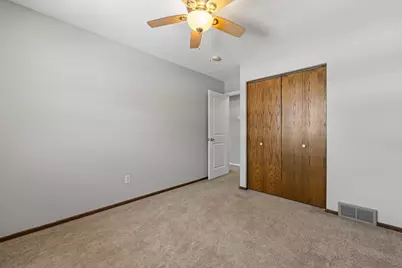 951 Swift Street S, Shakopee, MN 55379 - Photo 33