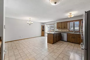 951 Swift Street S, Shakopee, MN 55379 - Photo 19