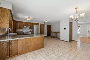 951 Swift Street S, Shakopee, MN 55379 - Photo 11