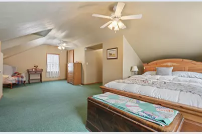 687 Tuscarora Avenue, Saint Paul, MN 55102 - Photo 19