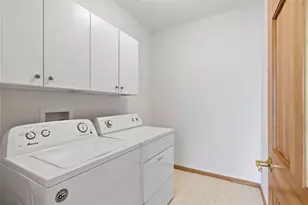 9225 Medicine Lake Rd, Golden Valley, MN 55427 - Photo 23