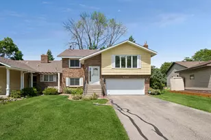 5706 W 98 1/2 St, Bloomington, MN 55437 - Photo 1