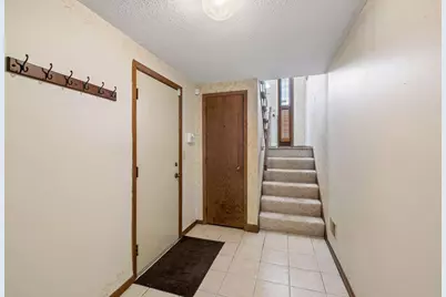 5706 W 98 1/2 Street, Bloomington, MN 55437 - Photo 3
