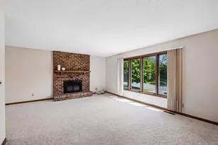 5706 W 98 1/2 St, Bloomington, MN 55437 - Photo 19