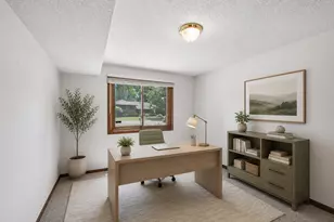 5706 W 98 1/2 St, Bloomington, MN 55437 - Photo 13