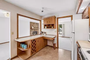 5706 W 98 1/2 St, Bloomington, MN 55437 - Photo 17
