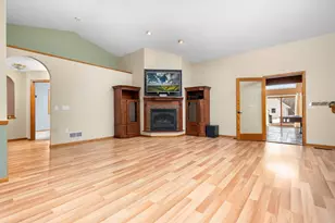 23307 Fontana St NE, Stacy, MN 55079 - Photo 9