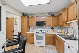 500 County Road B W, Roseville, MN 55113 - Photo 15